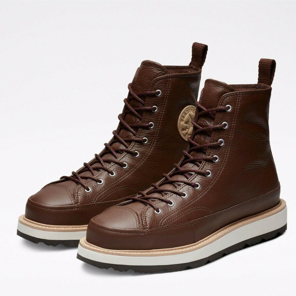 Men's Converse Chuck Taylor Crafted Boot Hi Brown. Size 11.5